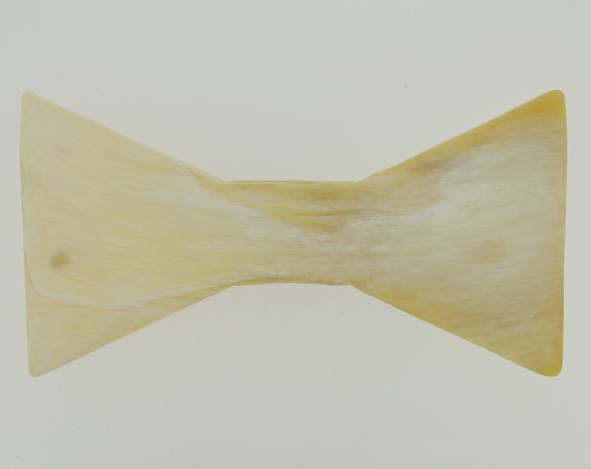 Laço (gravata) em chifre (sem furo) - 12 cm